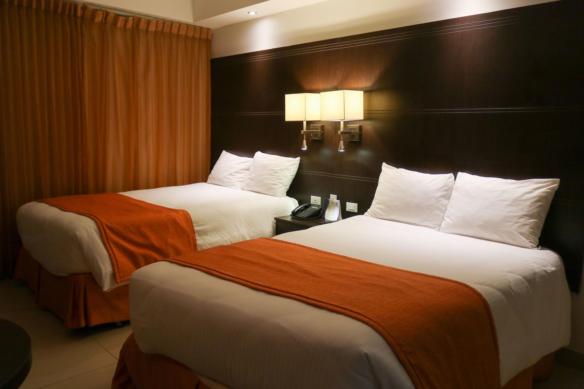 Hotel Faranda Express Soloy And Casino, A Member Of Radisson Individuals Panama City Exterior photo