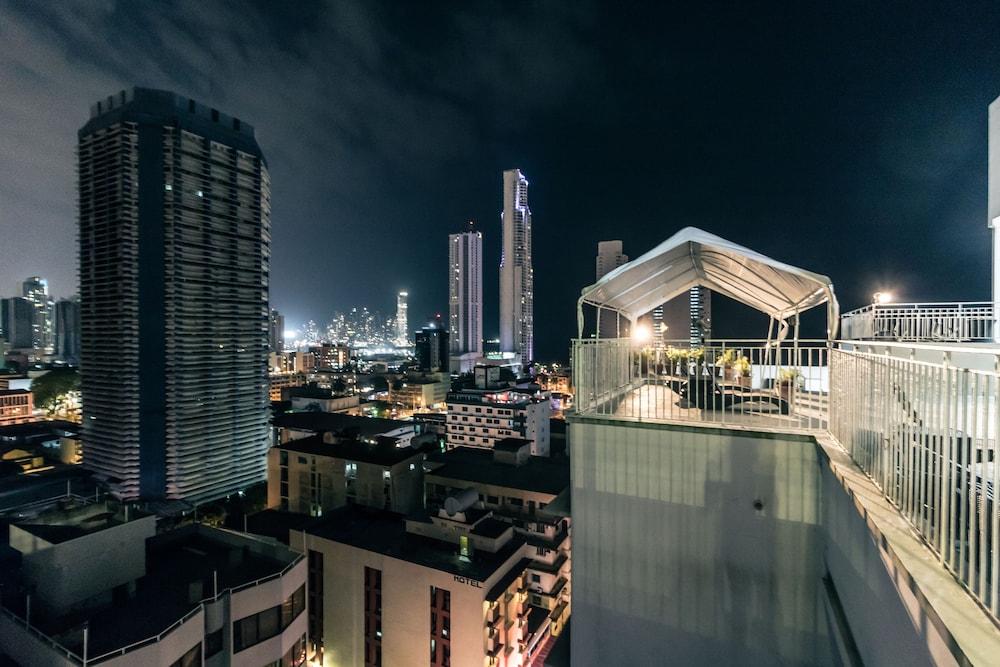 Hotel Faranda Express Soloy And Casino, A Member Of Radisson Individuals Panama City Exterior photo