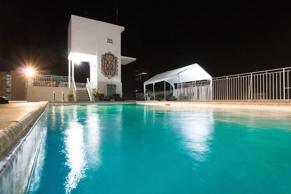 Hotel Faranda Express Soloy And Casino, A Member Of Radisson Individuals Panama City Exterior photo