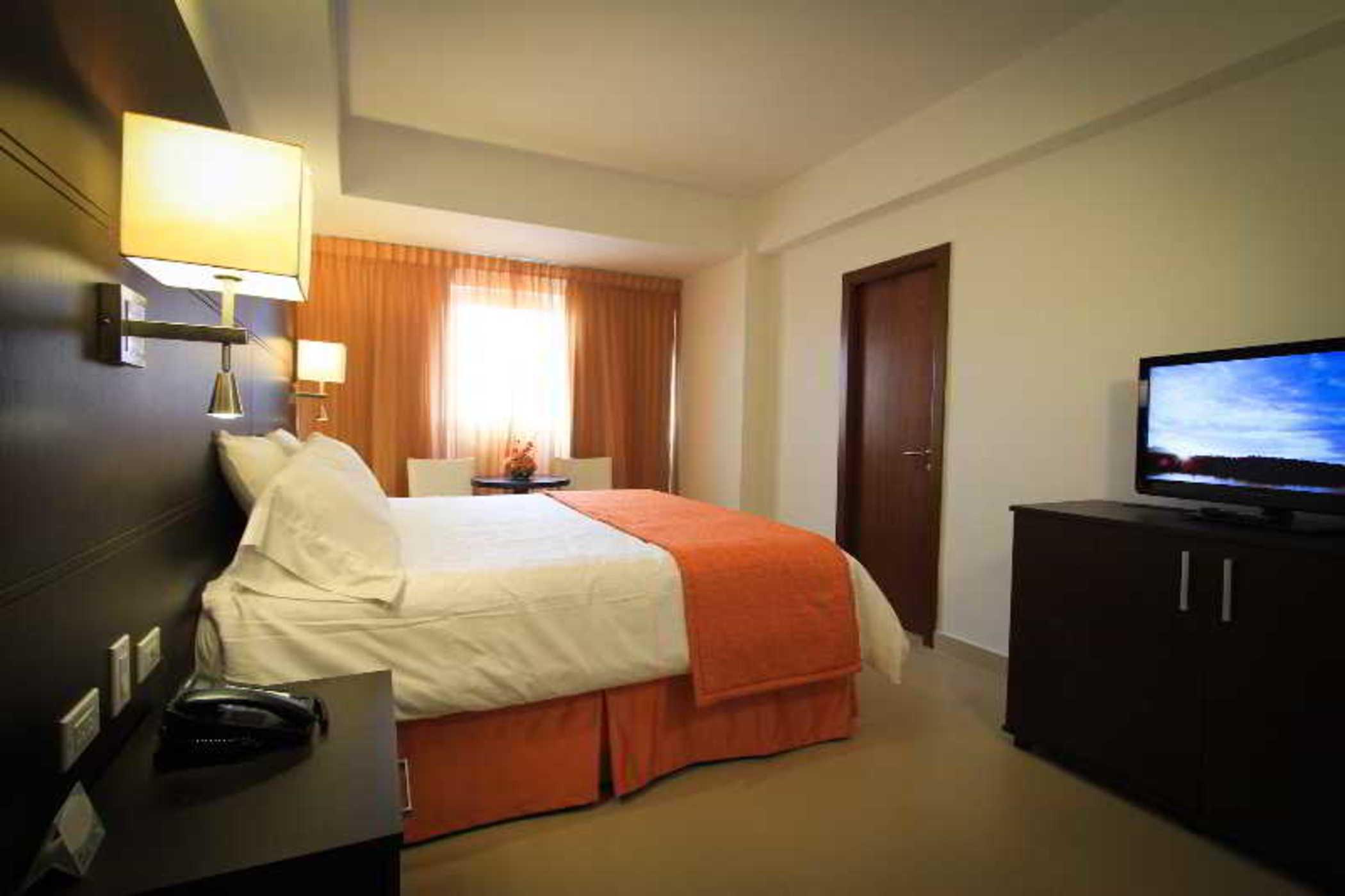 Hotel Faranda Express Soloy And Casino, A Member Of Radisson Individuals Panama City Exterior photo