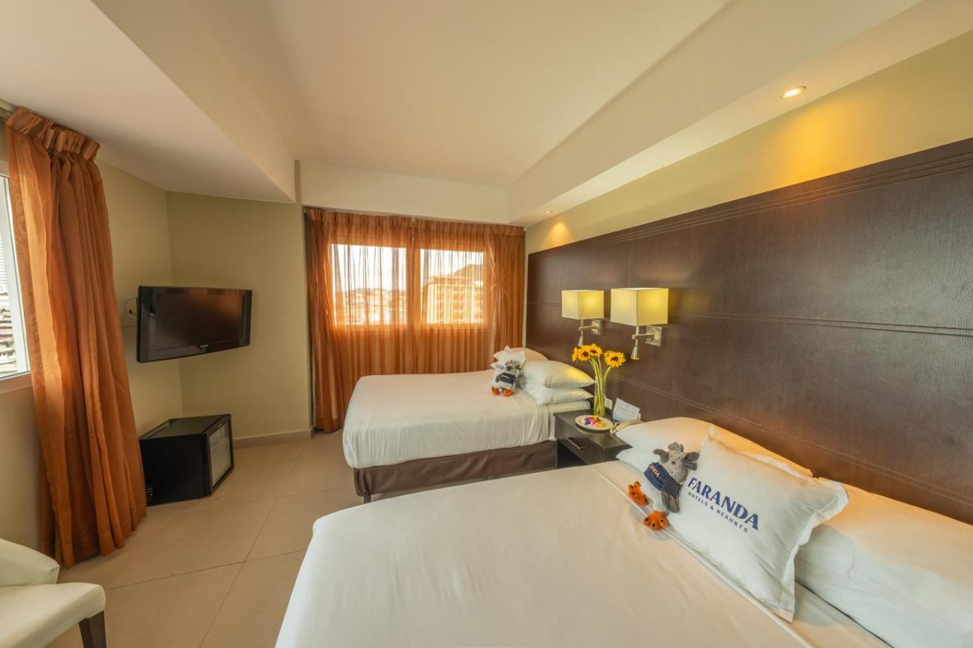 Hotel Faranda Express Soloy And Casino, A Member Of Radisson Individuals Panama City Exterior photo