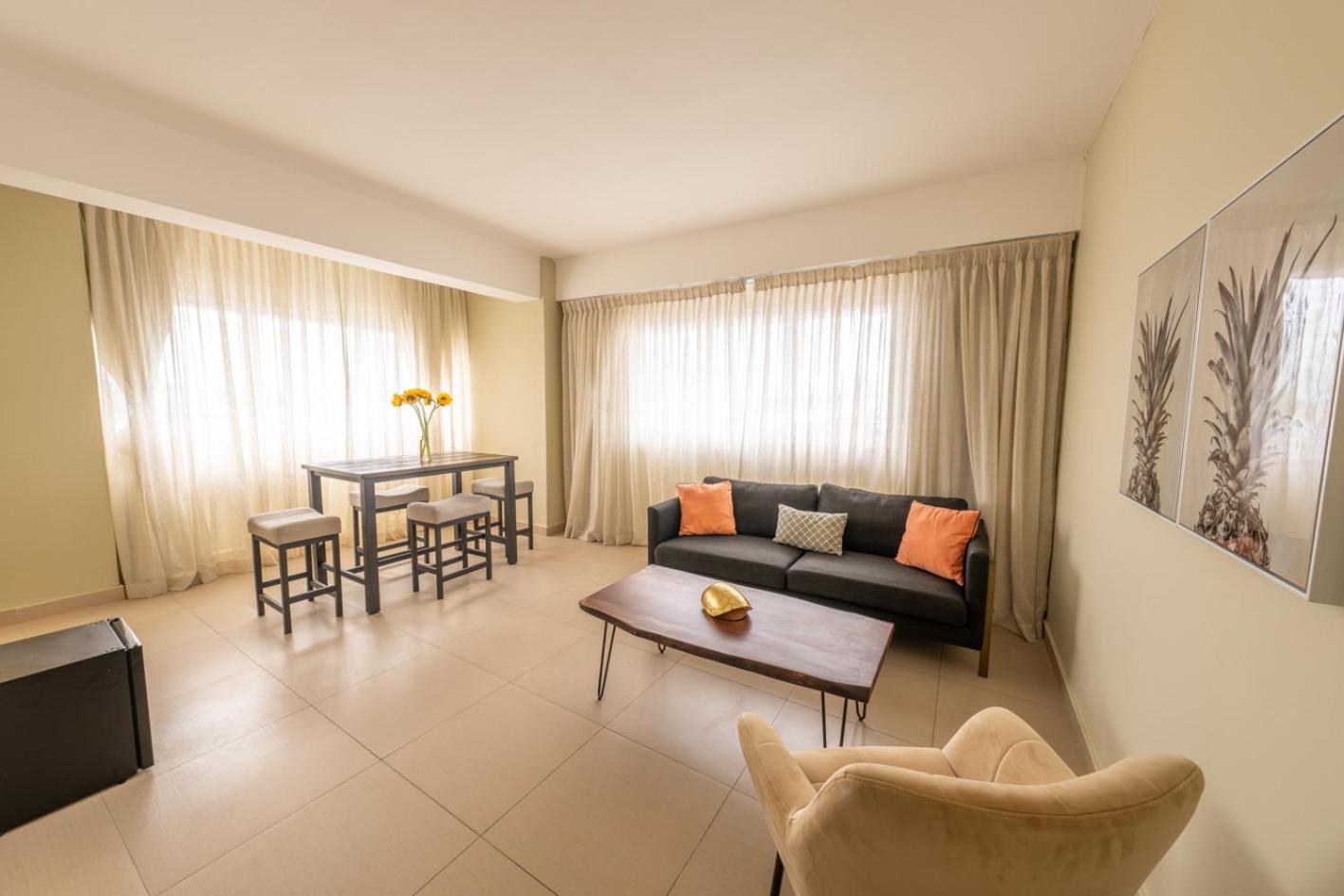 Hotel Faranda Express Soloy And Casino, A Member Of Radisson Individuals Panama City Exterior photo