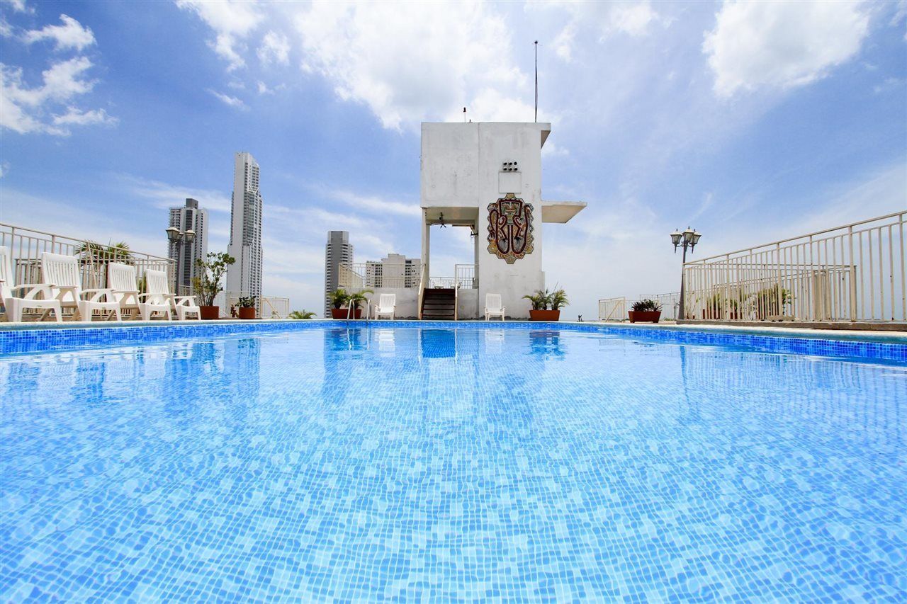 Hotel Faranda Express Soloy And Casino, A Member Of Radisson Individuals Panama City Exterior photo